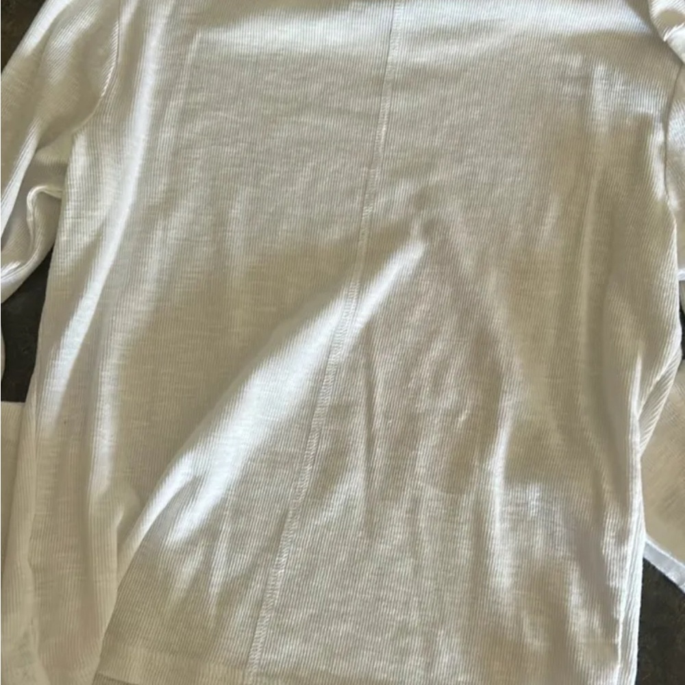 Universal Thread Ribbed White Top - Picture 3 of 3